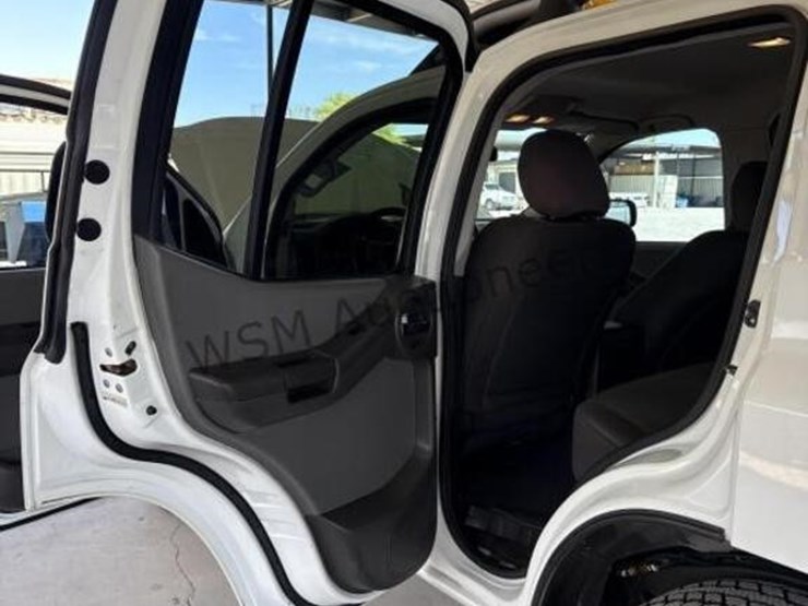 2014-nissan-xterra-image-26