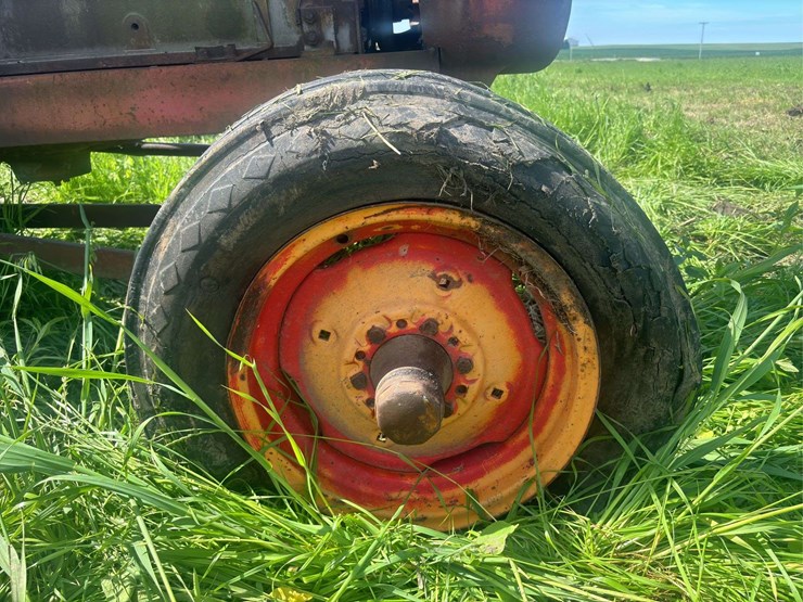 massey-ferguson-95-image-15