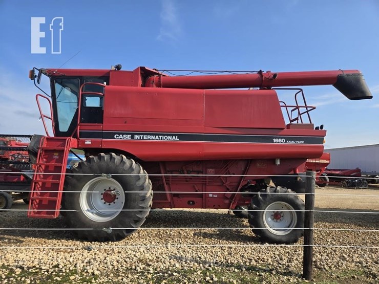1992-case-ih-1660-image-21