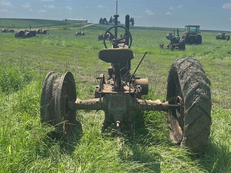 john-deere-model-b-image-4