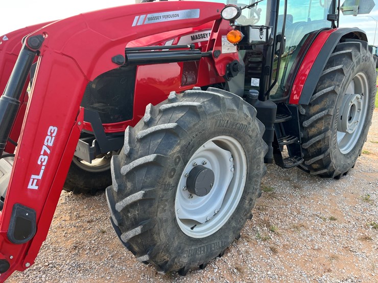 2019-massey-ferguson-6713-image-2