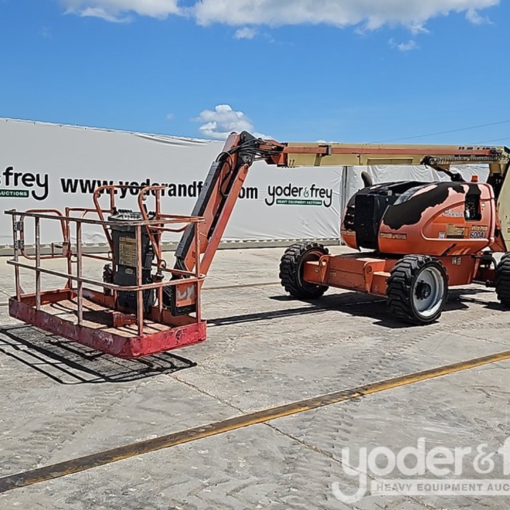 2017 JLG 600AJ