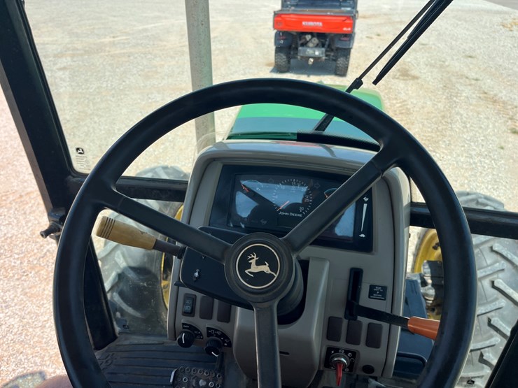 2010-john-deere-5093e-image-17