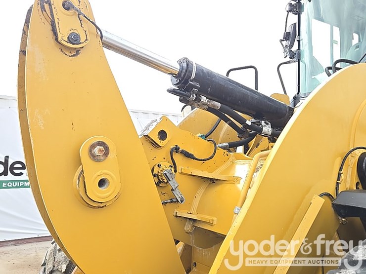2018-caterpillar-926m-image-19