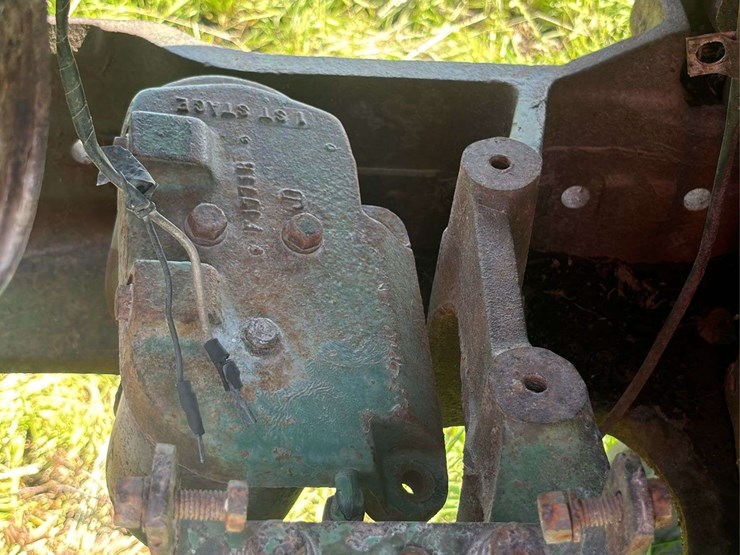 john-deere-70-image-15