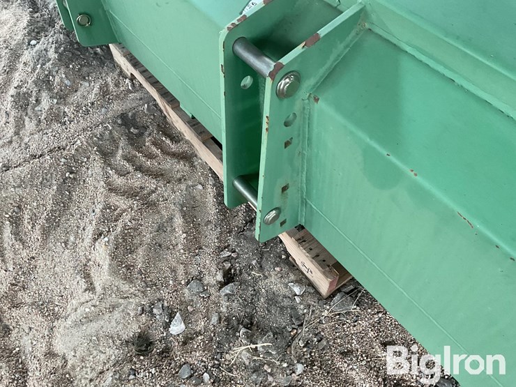 john-deere-148-image-10