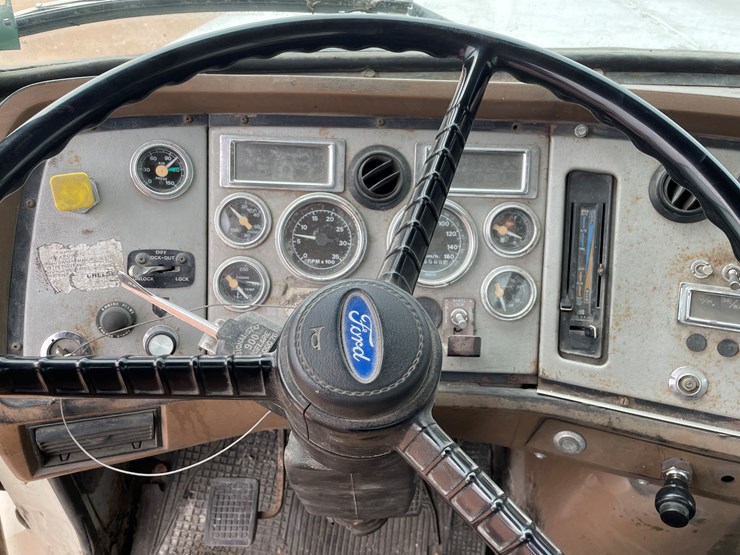 1995-ford-l9000-image-67