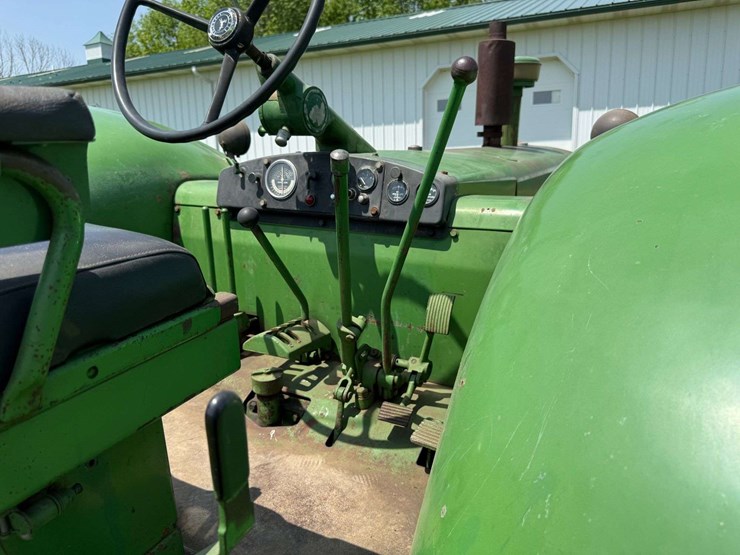 john-deere-830-image-22