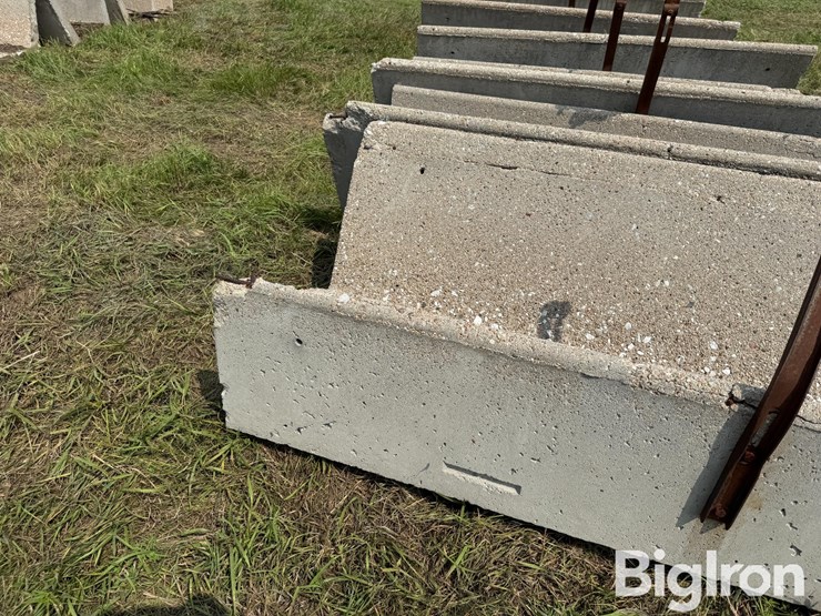 concrete-feed-bunks-image-12