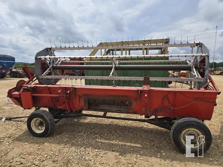 massey-ferguson-1859-image-6