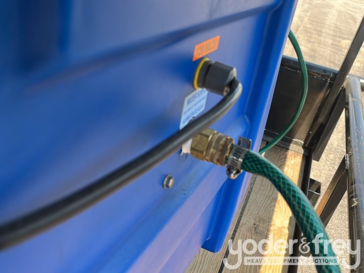 unused-double-a-trailers-83-x-16-t/a-3500#-7000-gvwr,-36"-quite-aire-fan-w/-auto-low-water-cut-off,-250gal-water-tank,-mounted-bench-on-each-side-image-26