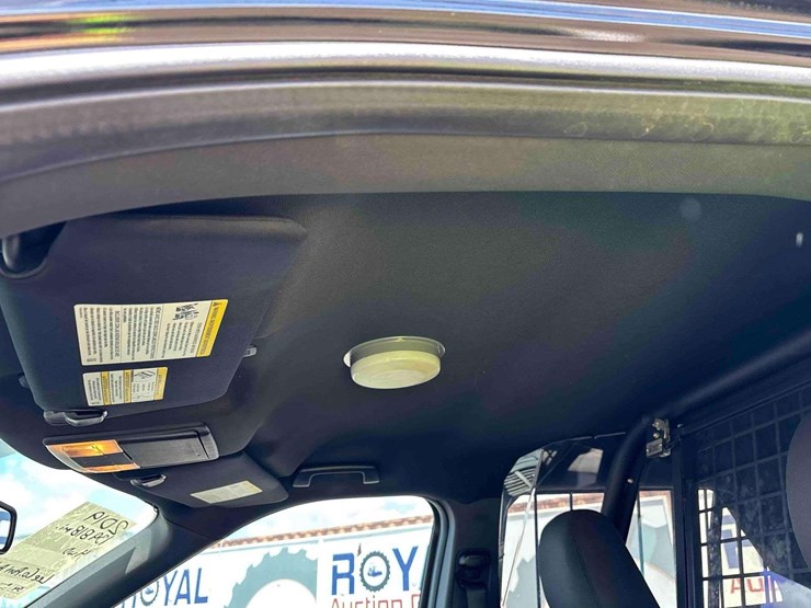 2019-ford-explorer-image-17