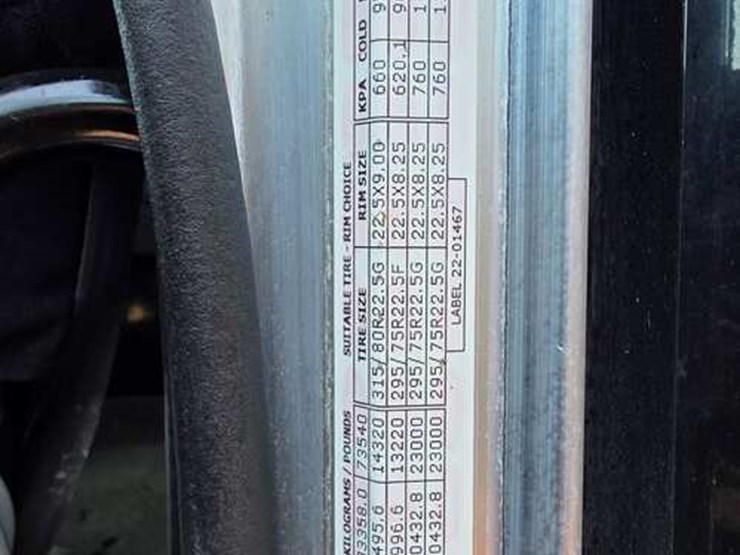2015-peterbilt-389-image-6