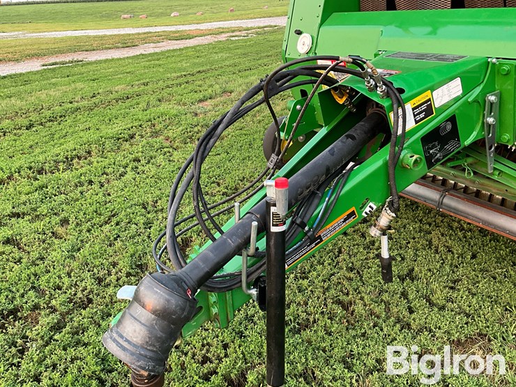 2021-john-deere-560r-image-11