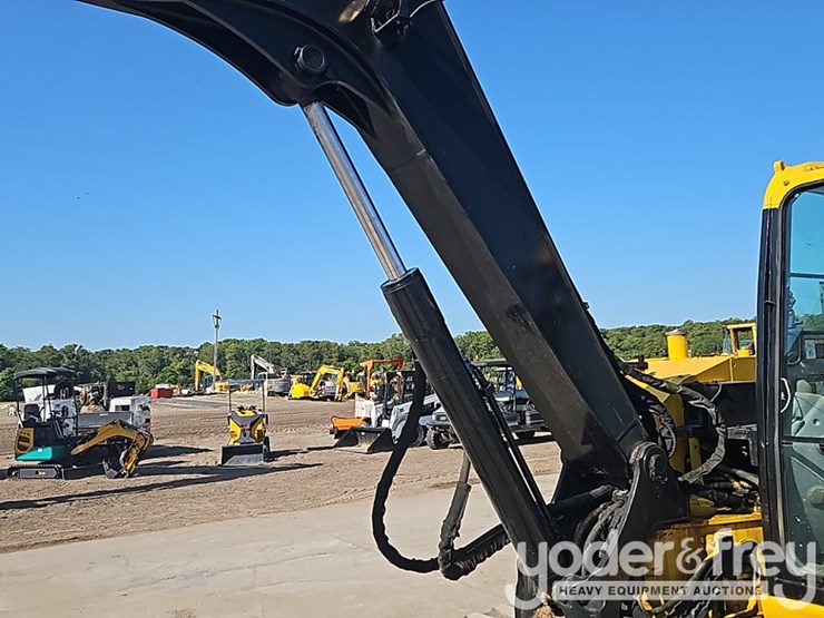 2015-deere-85g-image-20