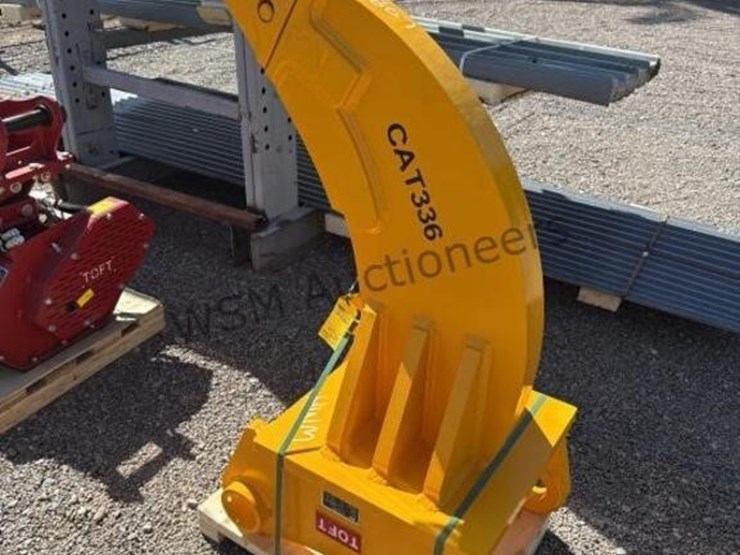 2025-caterpillar-336-image-2