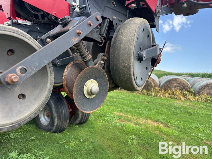 case-ih-1200-image-17