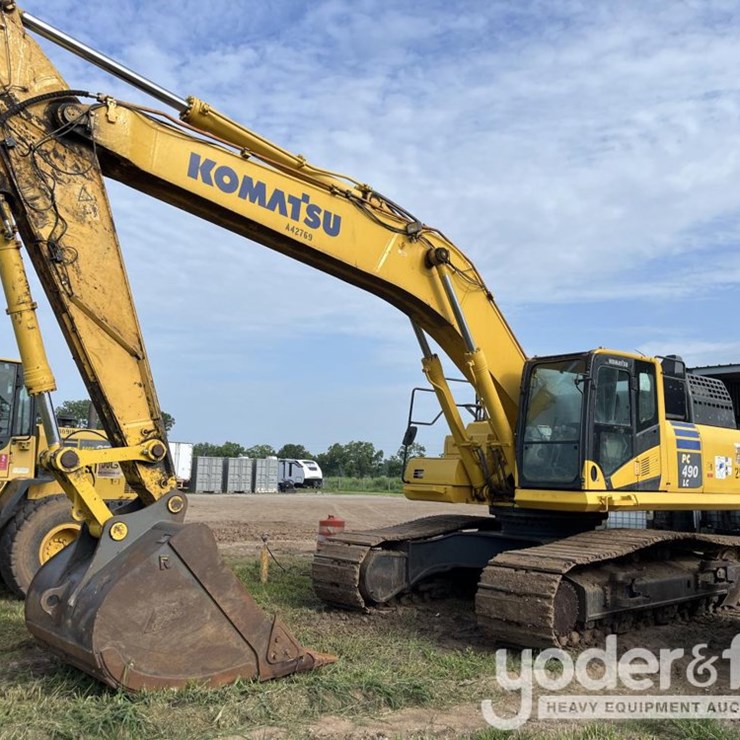 2021 KOMATSU PC490 LC-11
