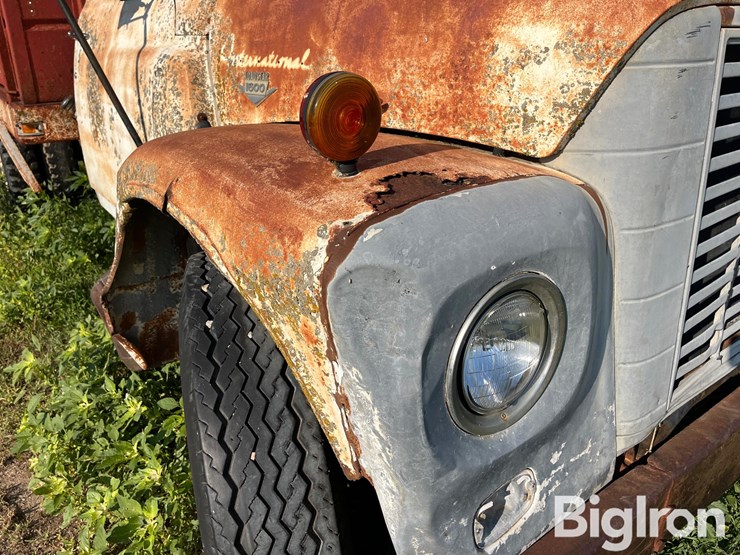 1965-international-grain-truck-image-11