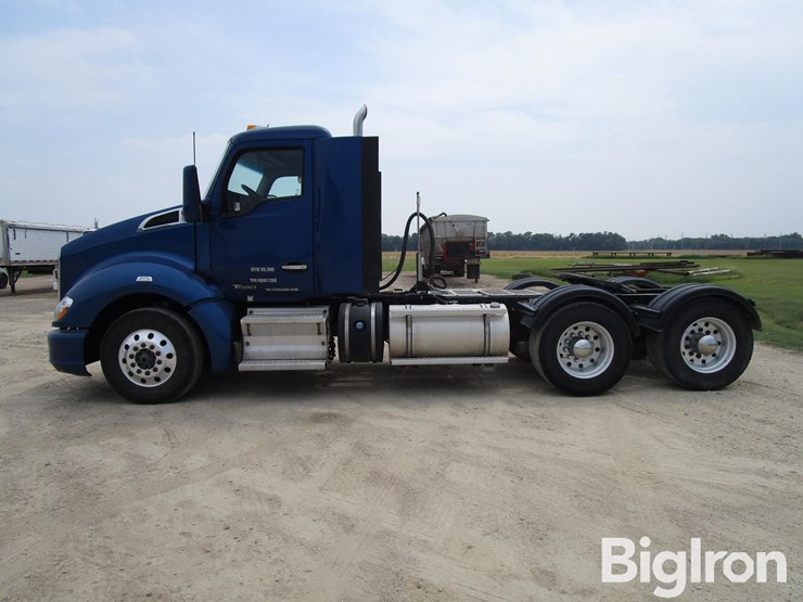 2021-kenworth-t680-image-8