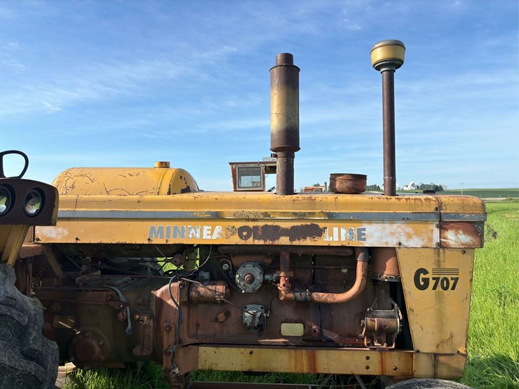 minneapolis-moline-g707-image-29