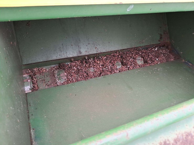 john-deere-8300-image-10