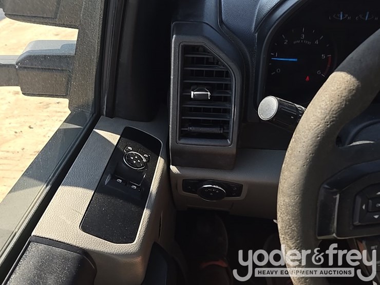 2019-ford-f550-xl-image-85
