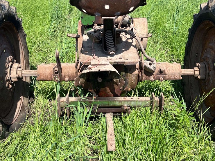 john-deere-h-image-35