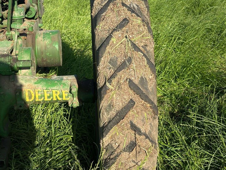 john-deere-model-b-image-22