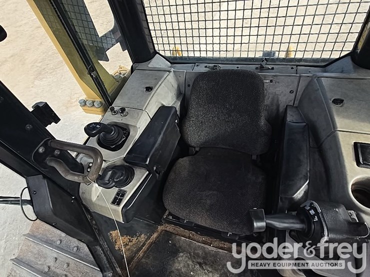 2008-caterpillar-d6n-lgp-image-70