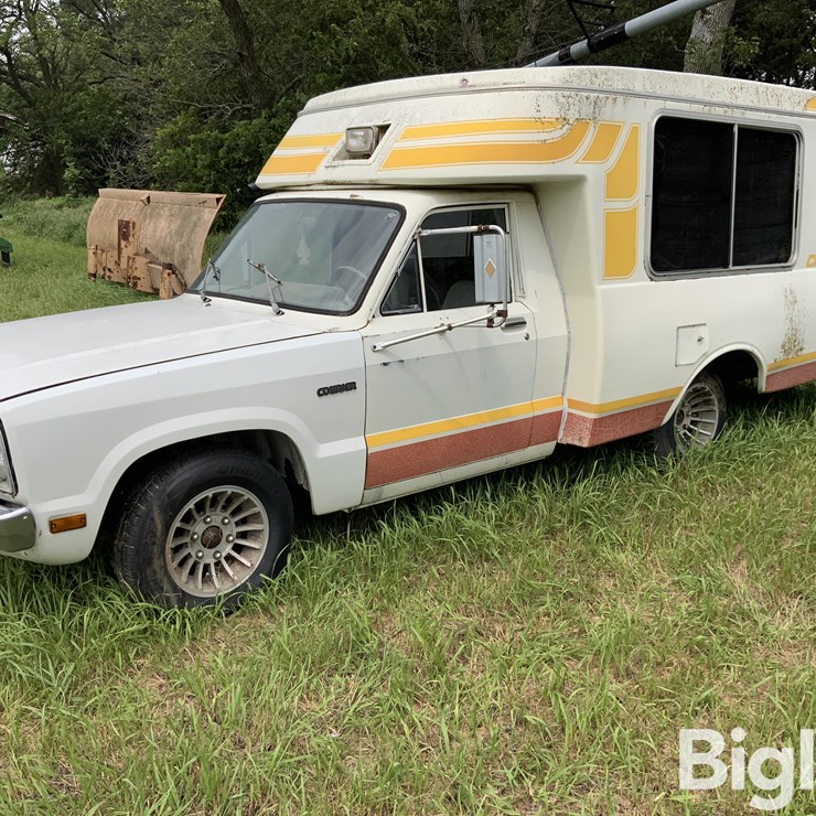 1979 FORD COURIER