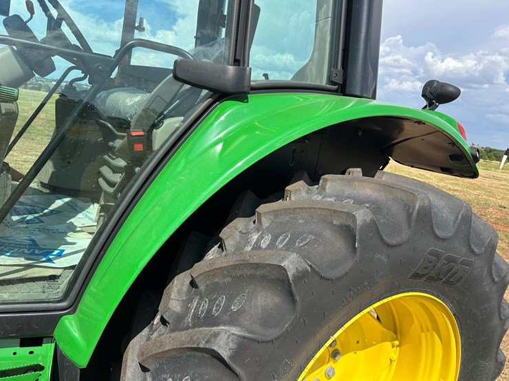 2023-john-deere-6120m-image-13