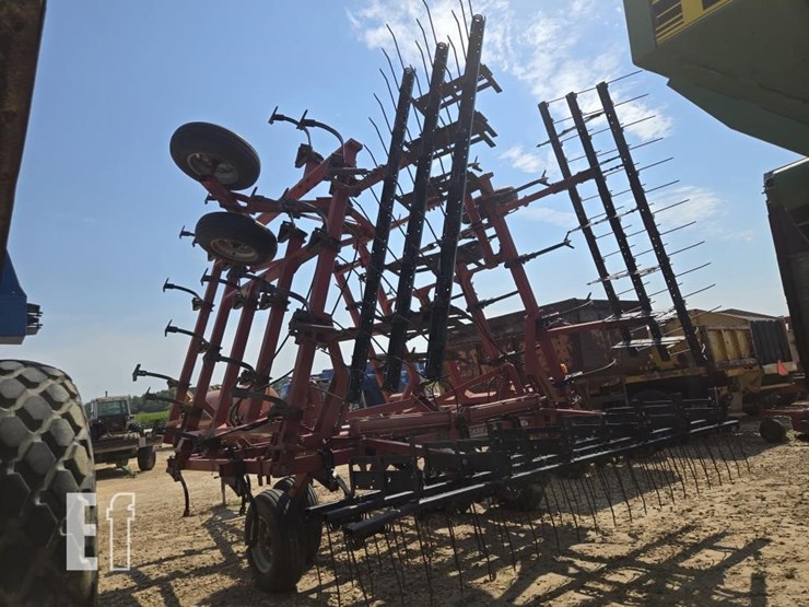 case-ih-4300-image-10