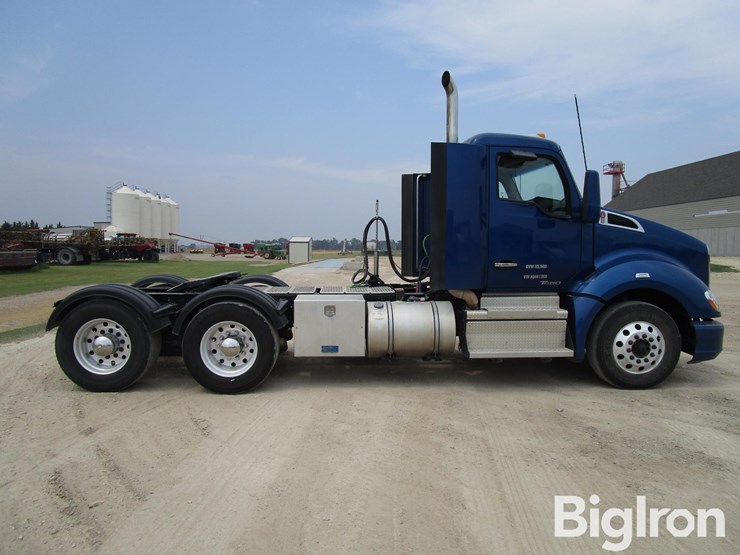 2021-kenworth-t680-image-4