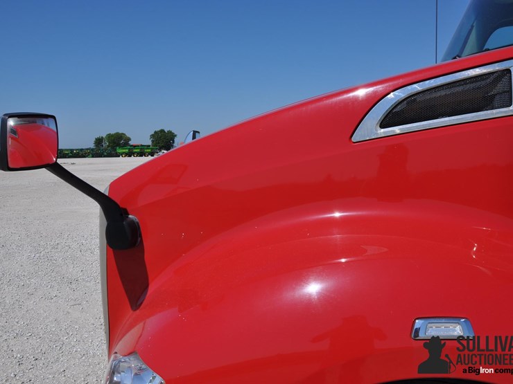 2019-kenworth-t680-image-12