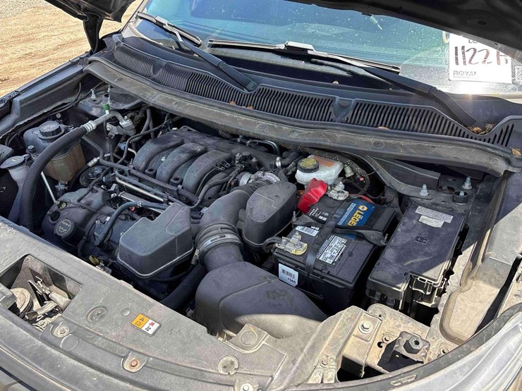 2019-ford-explorer-image-8