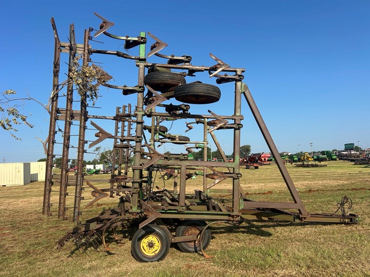 john-deere-1610-image-6