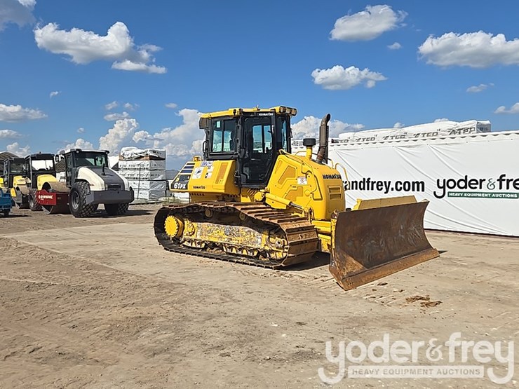 2021-komatsu-d61px-24-image-7