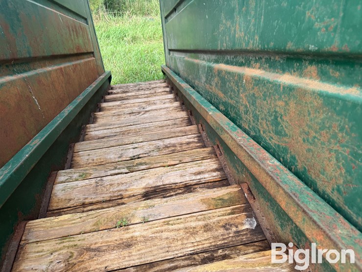 big-valley-portable-loadout-chute-image-18