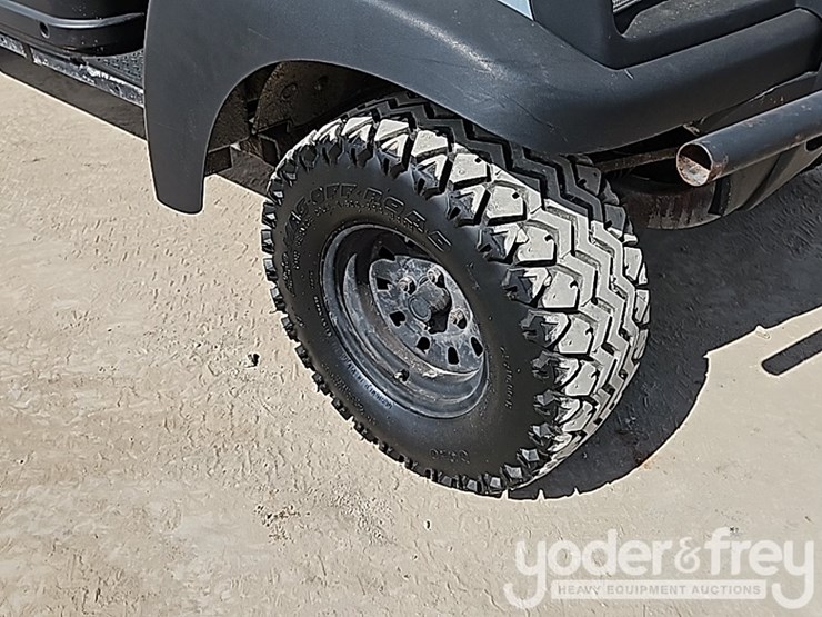 2019-club-car-carryall-1700-image-13