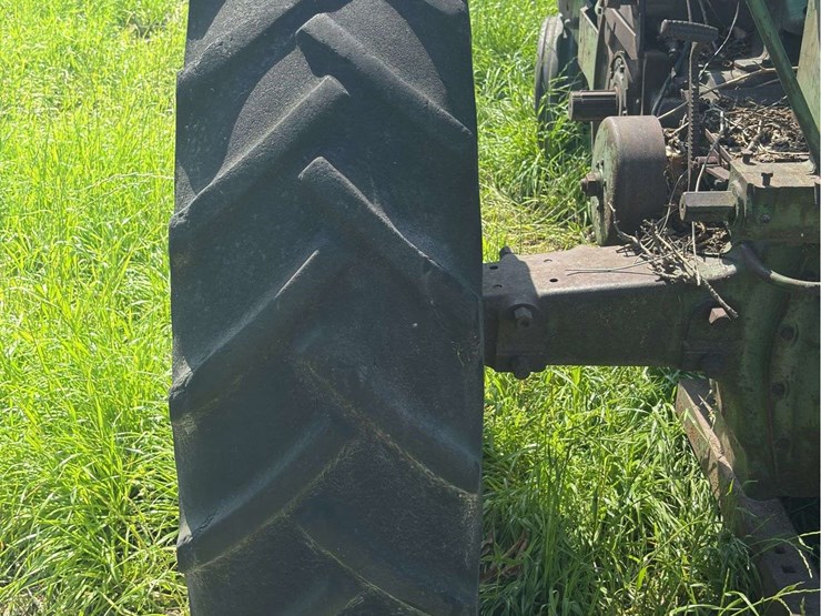 john-deere-70-image-31