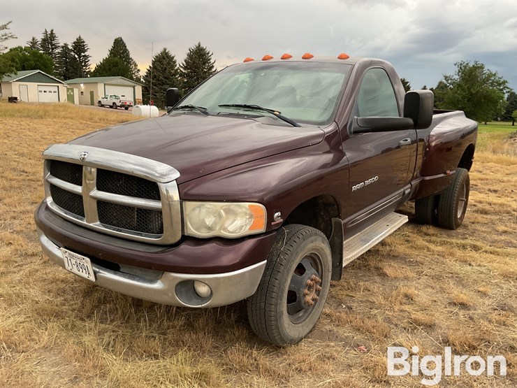 2004-dodge-ram-3500-image-1