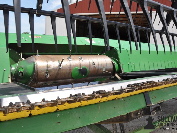 2018-john-deere-635fd-image-16