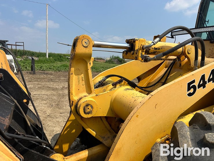 deere-544e-image-17