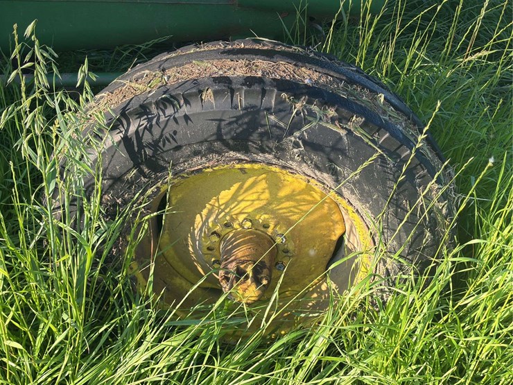 john-deere-r-image-11