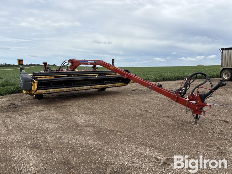 2014-new-holland-h7150-image-3