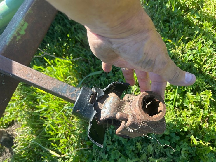 john-deere-307-image-9