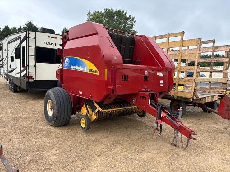 new-holland-br7090-image-1