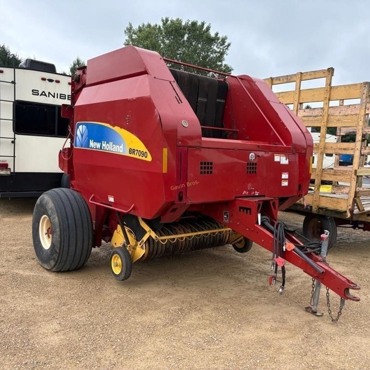 NEW HOLLAND BR7090
