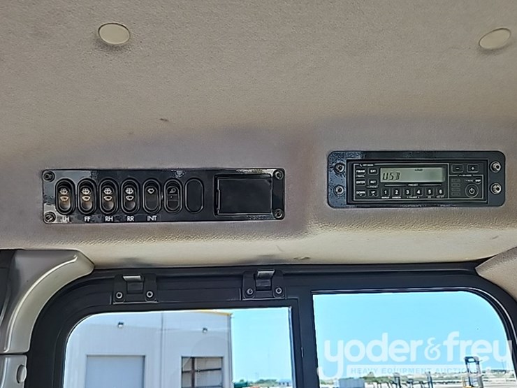 2021-komatsu-d65px-18-image-58